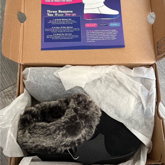 NWT Skechers tone ups - Picture 2 of 6